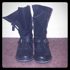 STEVE MADDEN LEATHER COMBAT BOOTS